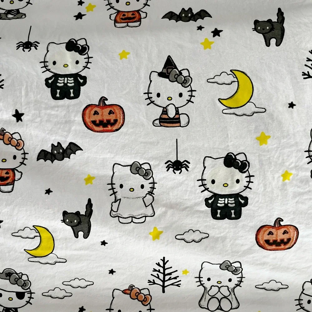 POTTERY BARN Hello Kitty Halloween Glow-in-the-Dark Fitted Sheet